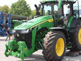 Galerie John Deere 8R410 anzeigen.